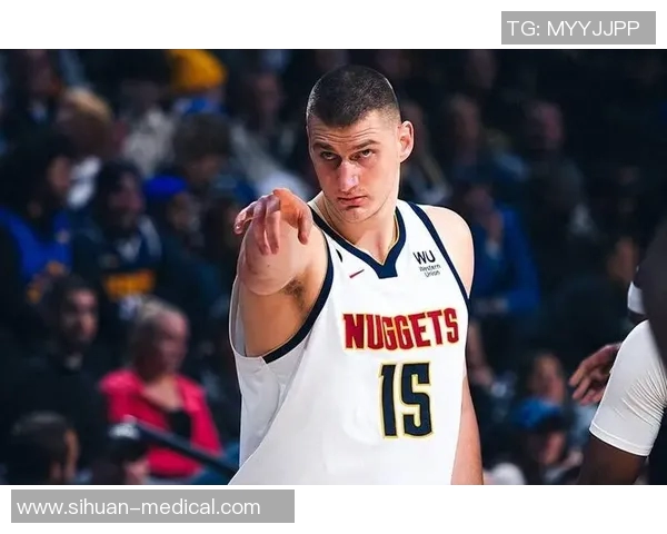 以镜头回顾约基奇温情瞬间这一幕感动无数球迷令人泪目